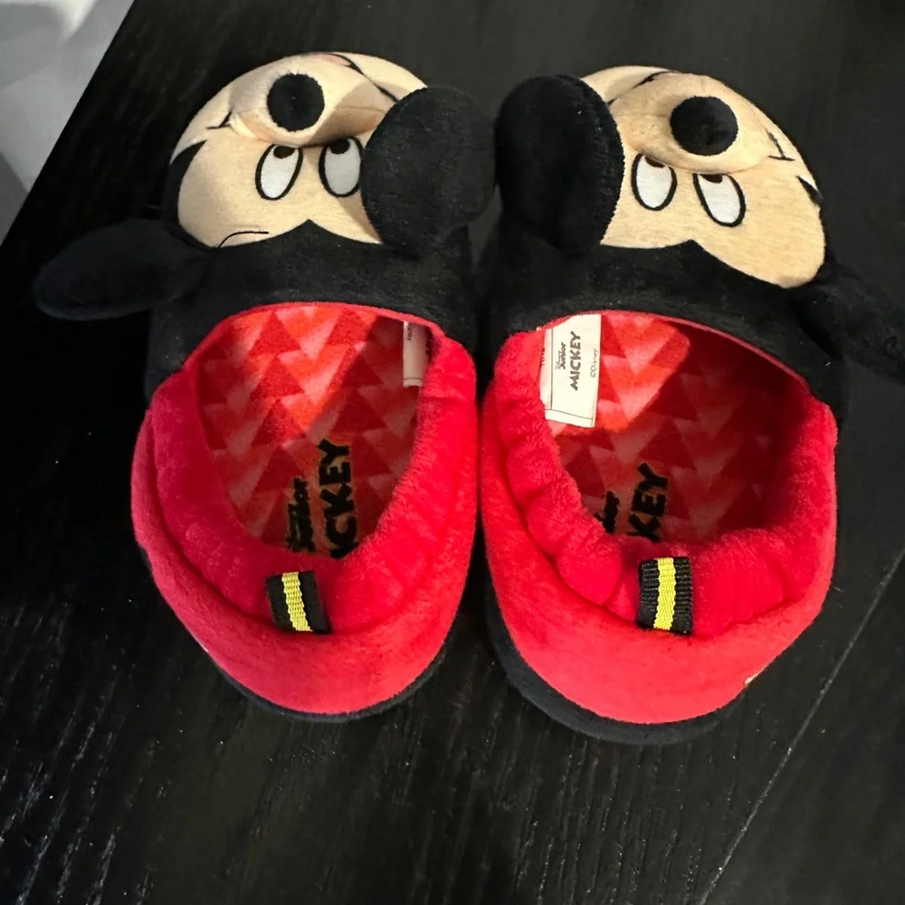 Disney Mickey Mouse Slippers - Kids size 11-12